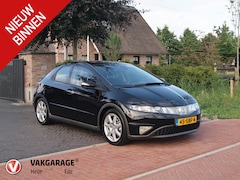 Honda Civic - 1.8 Comfort | Airco | Trekhaak | Cruise Control | Parkeersensoren |