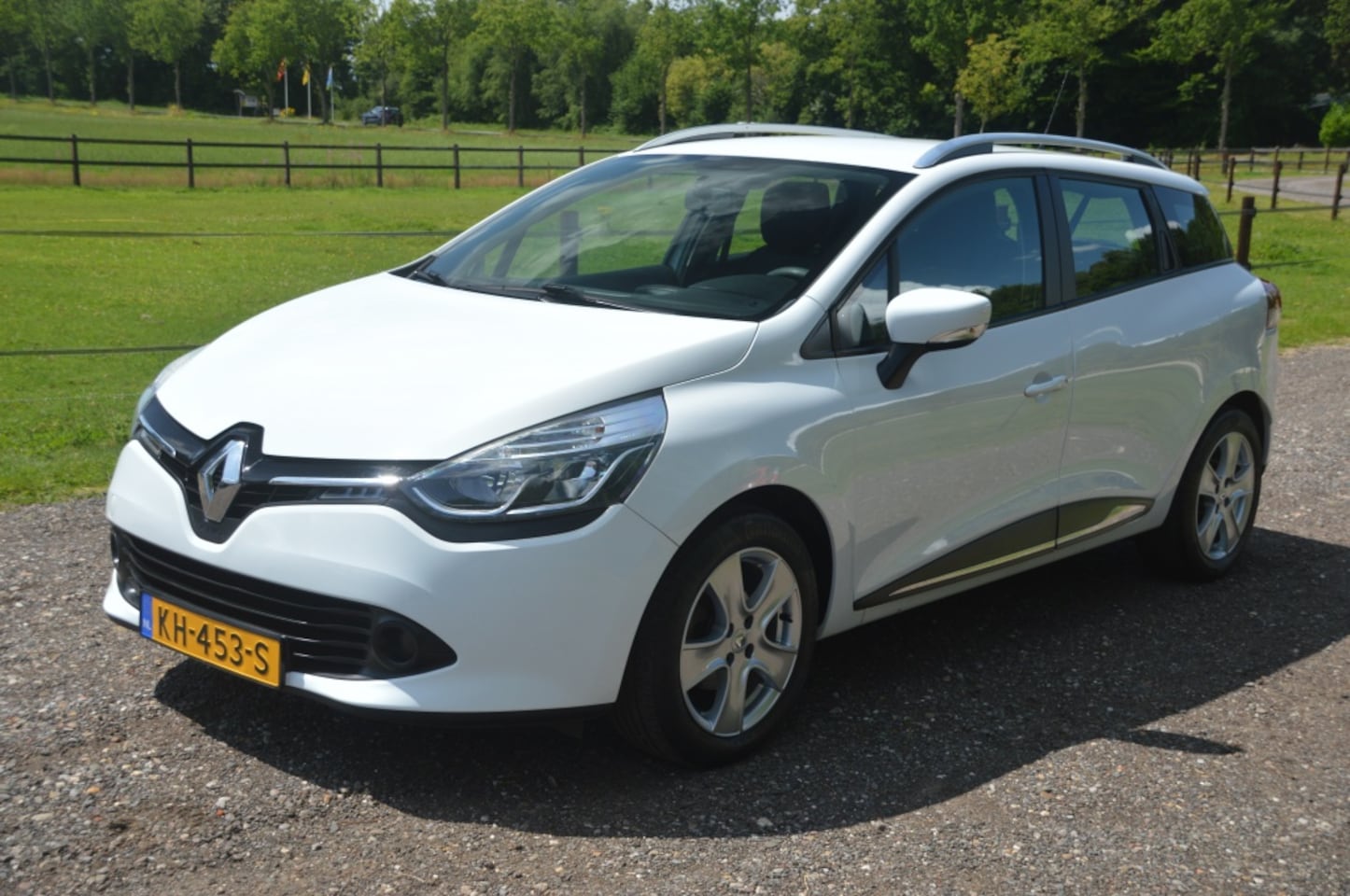 Renault Clio Estate - 1.2 Dynamique Automaat Cruise Navi PDC - AutoWereld.nl