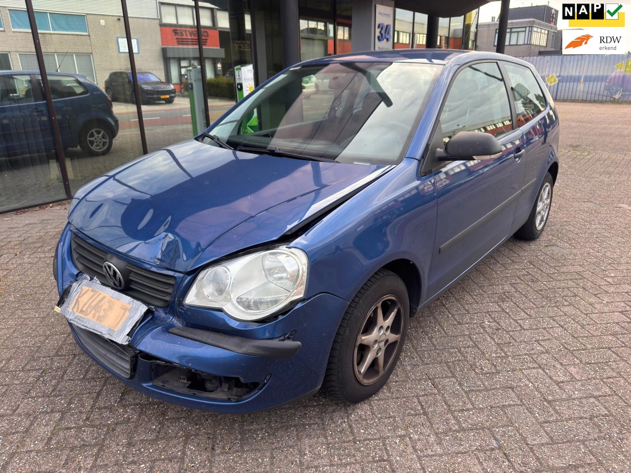 Volkswagen Polo - 1.2 Trendline / Airco / 3-drs / VOORSCHADE - AutoWereld.nl