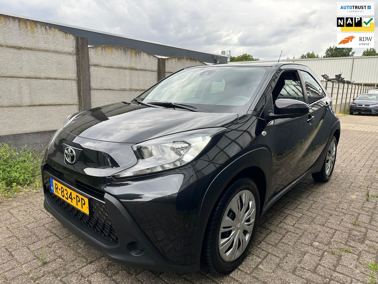 Toyota Aygo X - 1.0 VVT-i MT Play AIRCO/ CRUISE/ INCLUSIEF BTW! - AutoWereld.nl