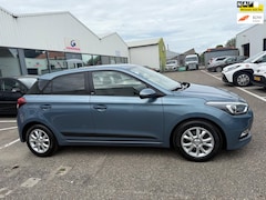 Hyundai i20 - 1.0 T-GDI Go 2016 NAVI | CRUISE | STOEL EN STUUR VERWARMING | AIRCO | CAMERA | NAP | APK |