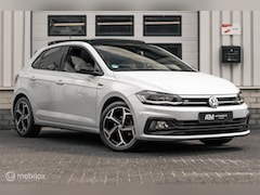 Volkswagen Polo - 1.0 TSI DSG 3X R-LINE PANO NAVI LED CARPLAY