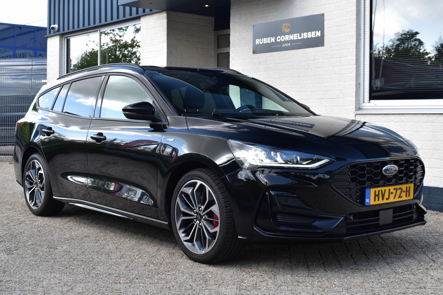Ford Focus Wagon - 1.0 EcoBoost Hybrid ST Line | Winter Pak | 155PK | ACC | NAVI | CAMERA - AutoWereld.nl