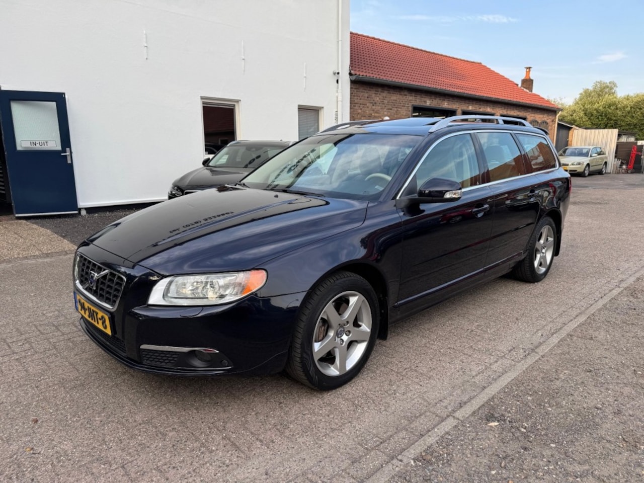 Volvo V70 - 2.5T Summum Automaat Schuifdak - AutoWereld.nl