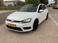 Volkswagen Golf - 1.4 TSI BNS ED. R design, pano automaat