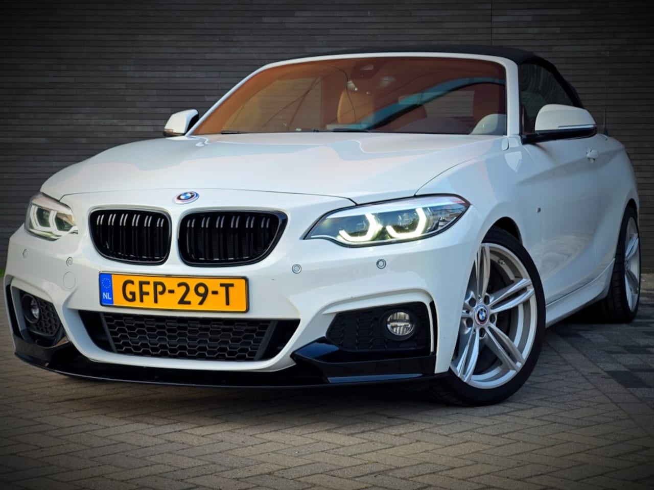 BMW 2-Serie - 230I M-sport High Executive 252 pk - KEYLESS/CARPLAY/ADAPTIVE/LEDER/1e EIGENAAR - AutoWereld.nl