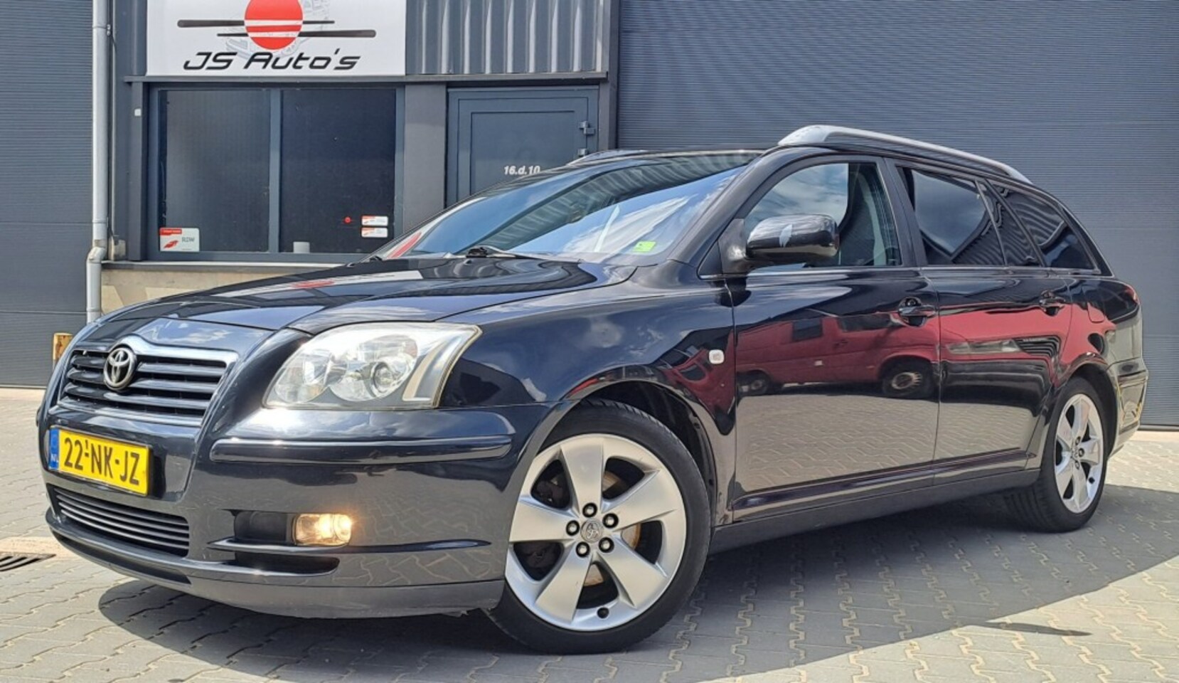 Toyota Avensis - 2.0 Executive Leder Airco Nieuwe APK - AutoWereld.nl