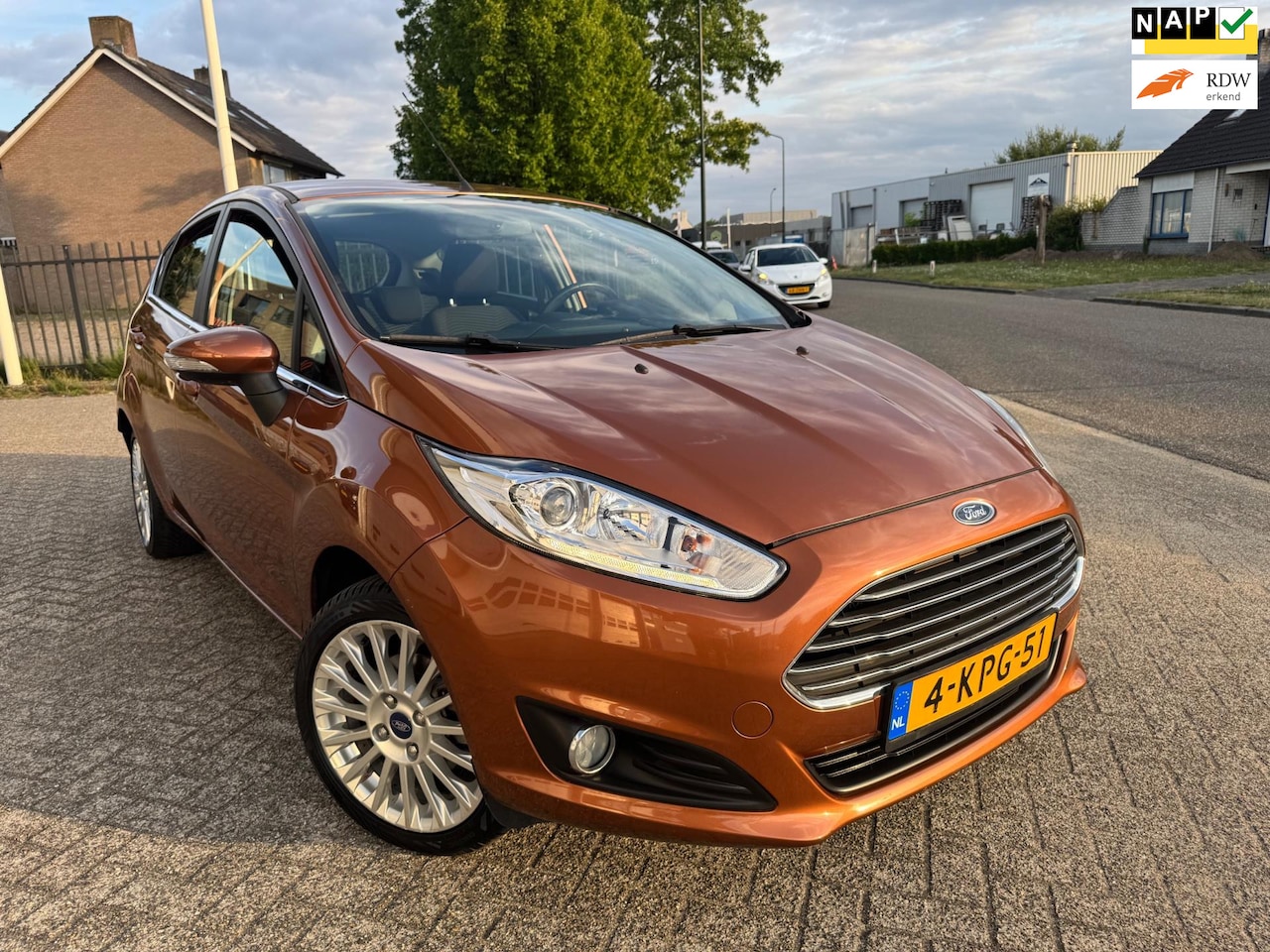Ford Fiesta - 1.6 Ti-VCT Titanium AUTOMAAT, AIRCO, NAP! - AutoWereld.nl