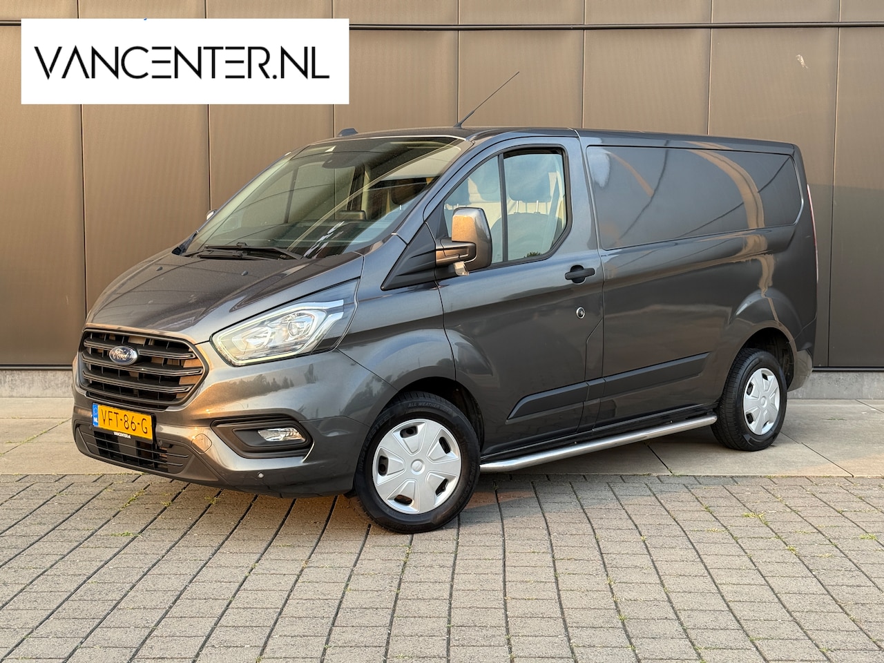 Ford Transit Custom - 280 2.0 TDCI L1H1 Trend Apple Carplay Navigatie Airco Trekhaak - AutoWereld.nl
