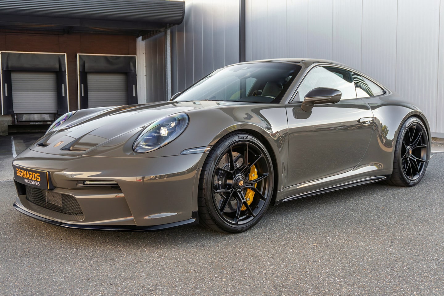 Porsche 911 - (992) GT3 Touring - PTS Alex Grey - PCCB - Pepita - AutoWereld.nl