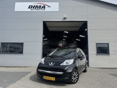 Peugeot 107 - 1.0-12V Millesim 200