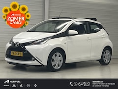 Toyota Aygo - 1.0 VVT-i x-wave / Cabriovouwdak / Navigatie / Camera / Airco / Bluetooth /