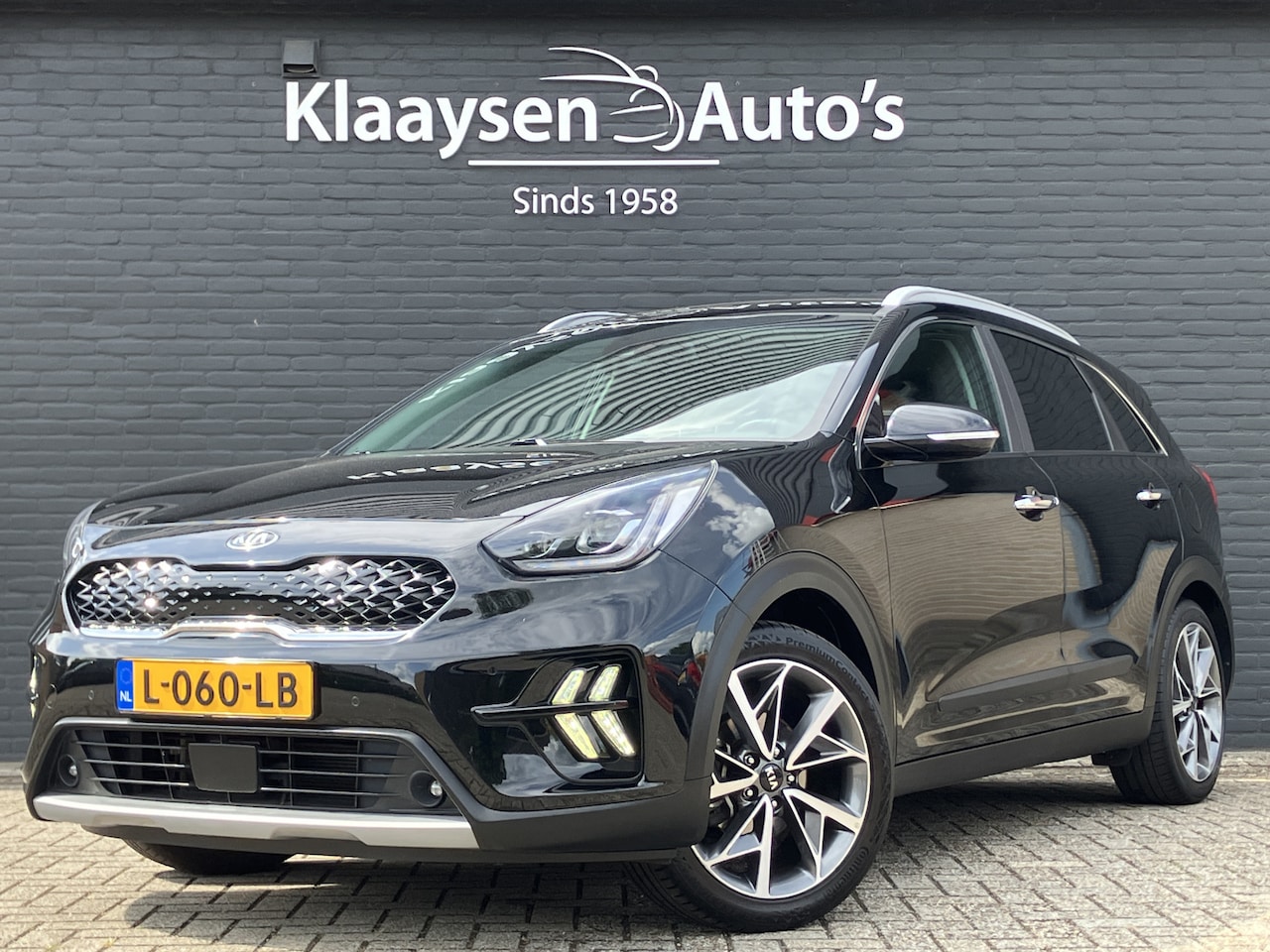 Kia Niro - 1.6 GDi Hybrid 140 pk DynamicPlusLine AUT. | 1e eigenaar | dealer onderh. | leder interieu - AutoWereld.nl