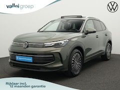 Volkswagen Tiguan - 1.5 eTSI 131 pk DSG Life Edition | Panoramdak | Trekhaak | Head-up display | Stuur-/stoelv