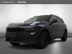 Lynk & Co 01 - BLACK EDITION | ­360° camera | panoramadak |