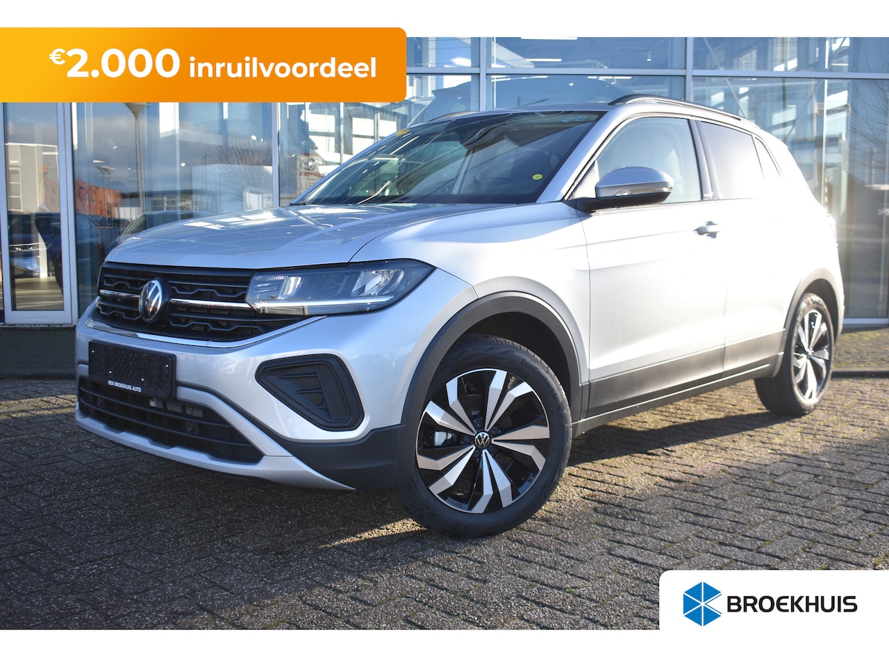 Volkswagen T-Cross - Life Edition Inclusief €2000,- inruilvoordeel | 'App-Connect' draadloze smartphone integra - AutoWereld.nl