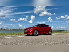 Peugeot 208 - 1.2 PureTech Style door van Mossel op kenteken gezet op 12-2022, wij zijn 1e eigenaar op 05-2023.