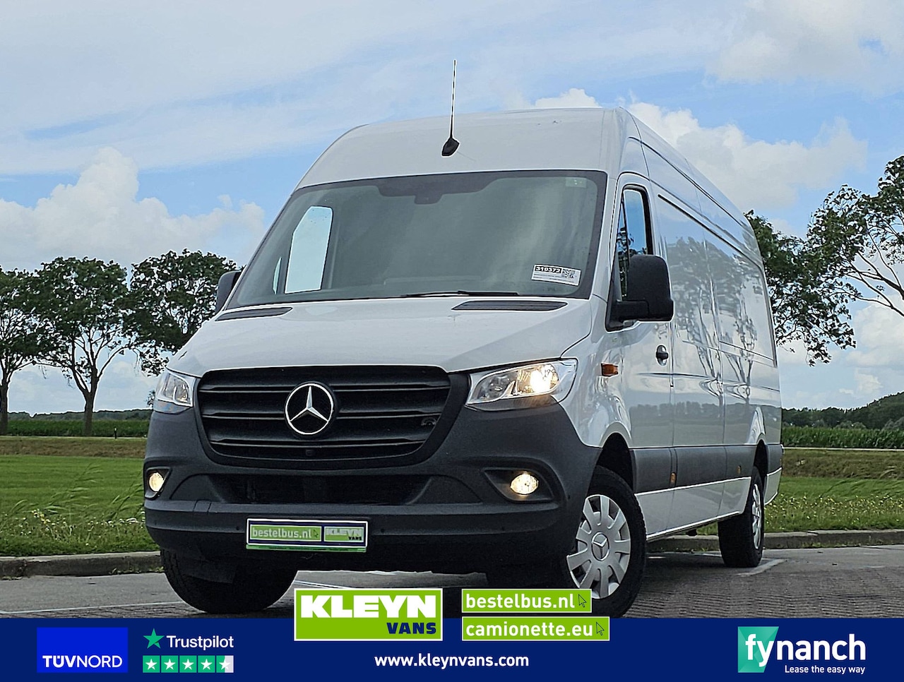 Mercedes-Benz Sprinter - 317 L3H2 Navi 360 Camera - AutoWereld.nl