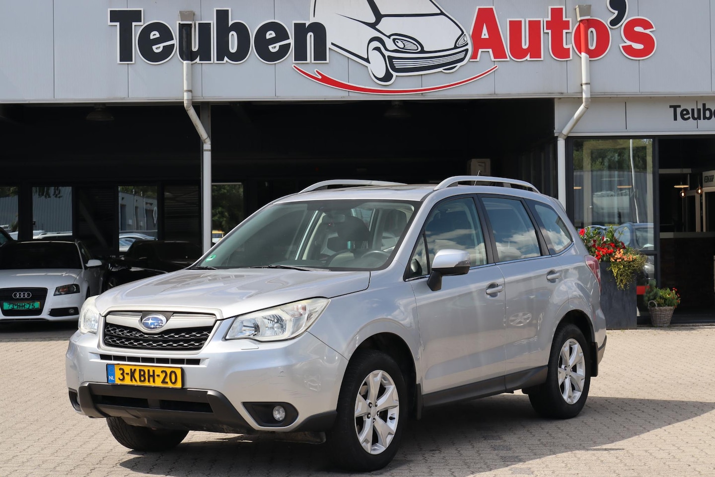Subaru Forester - 2.0 Executive Climate control, Navigatie, Cruise control, Schuif- kanteldak, Trekhaak, Cam - AutoWereld.nl