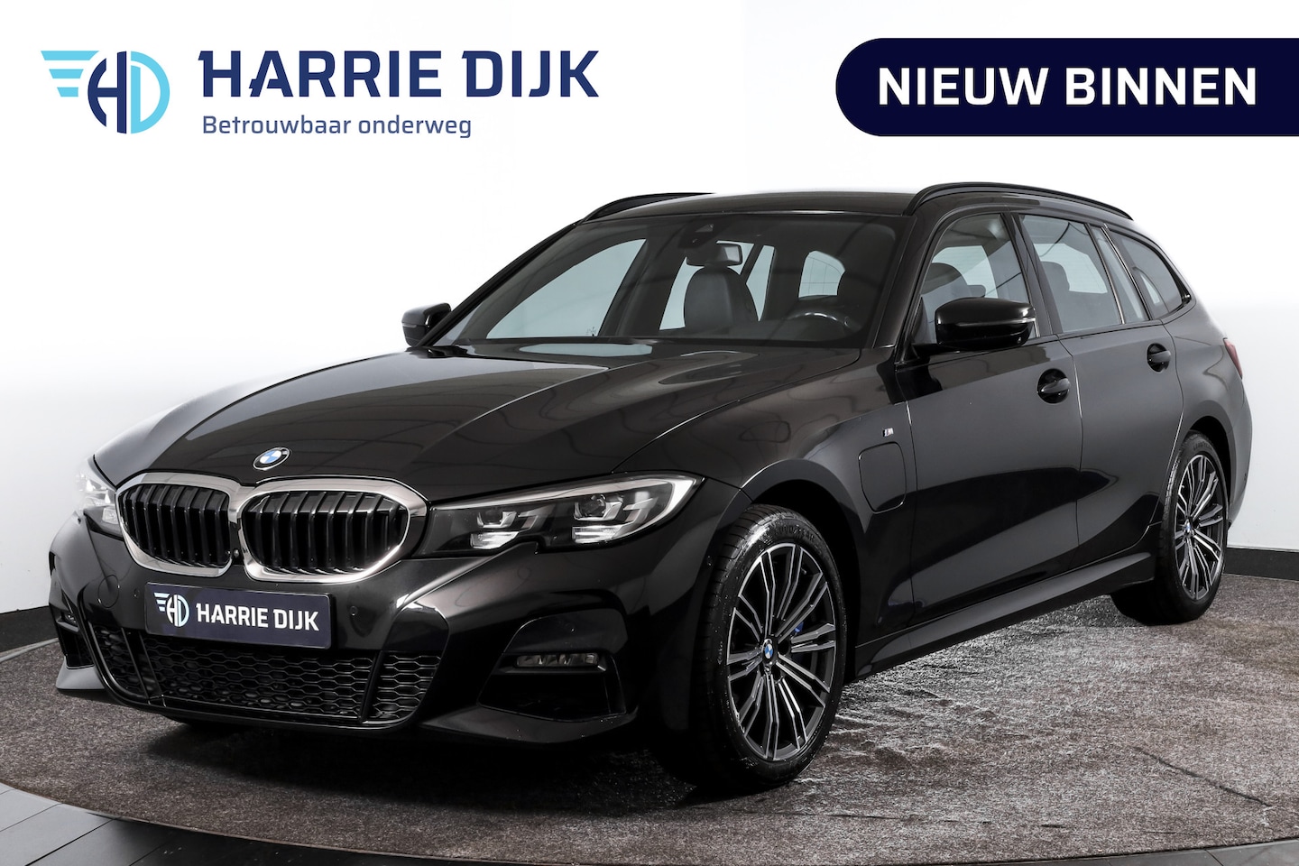 BMW 3-serie Touring - 330e 292 PK xDrive High Executive M-Sport - Automaat | Dig. Cockpit | Cruise | Stoelverw. - AutoWereld.nl
