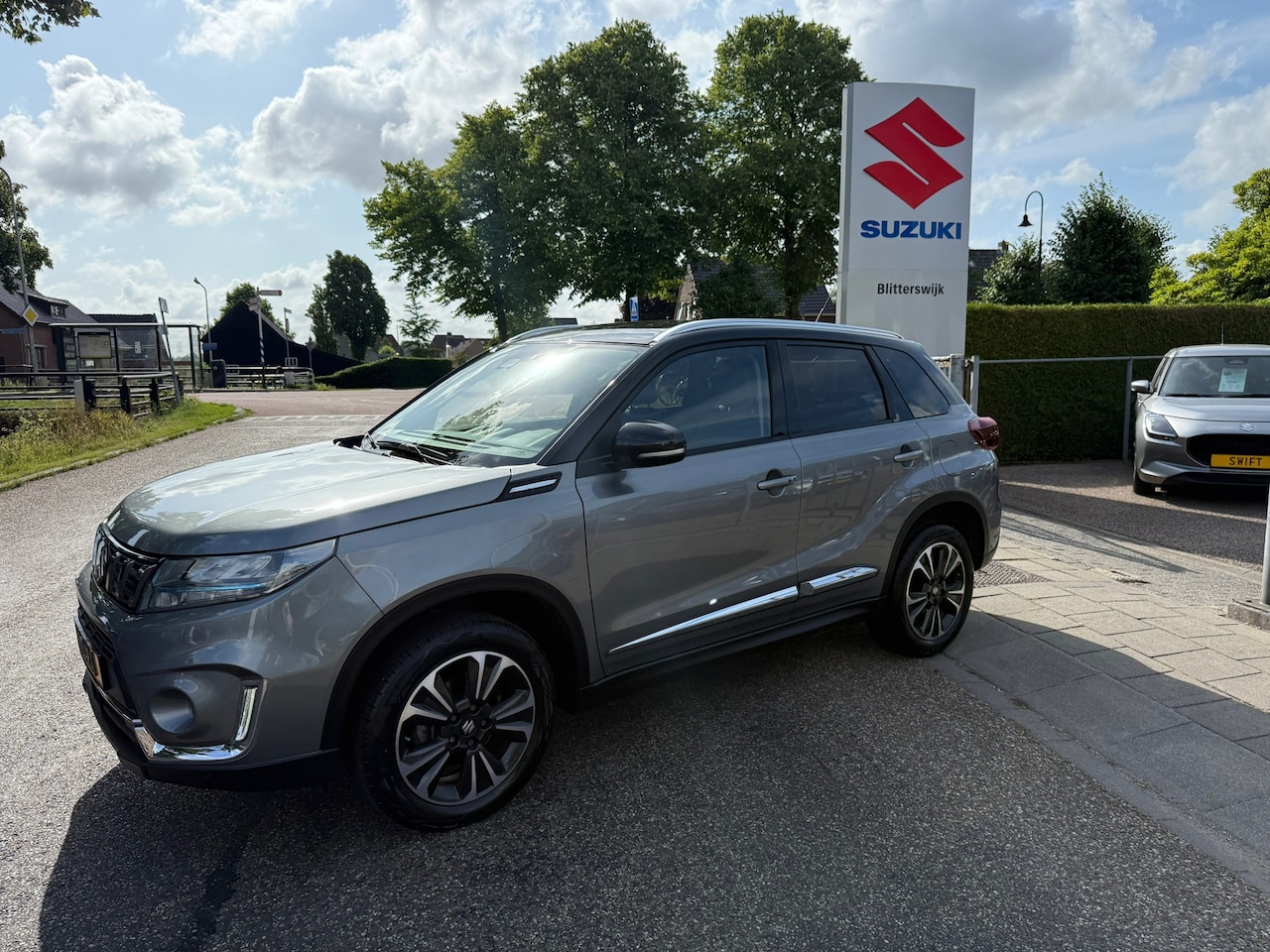 Suzuki Vitara - 1.4 Boosterjet Style Smart Hybrid // 1500 kilo trekgewicht // Nieuwstaat // Snel te rijden - AutoWereld.nl