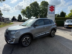Suzuki Vitara - 1.4 Boosterjet Style Smart Hybrid // 1500 kilo trekgewicht // Nieuwstaat // Snel te rijden