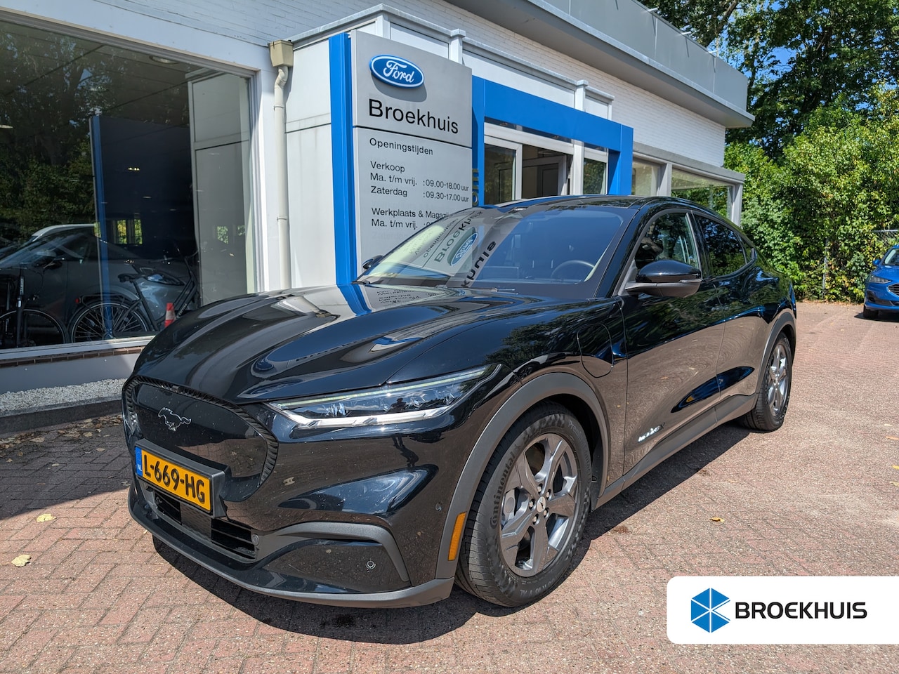 Ford Mustang Mach-E - Extended RWD 98 kWh | Panoramadak | B&O | Adap. Cruise | Camera | 1e Eigenaar & Dealeronde - AutoWereld.nl