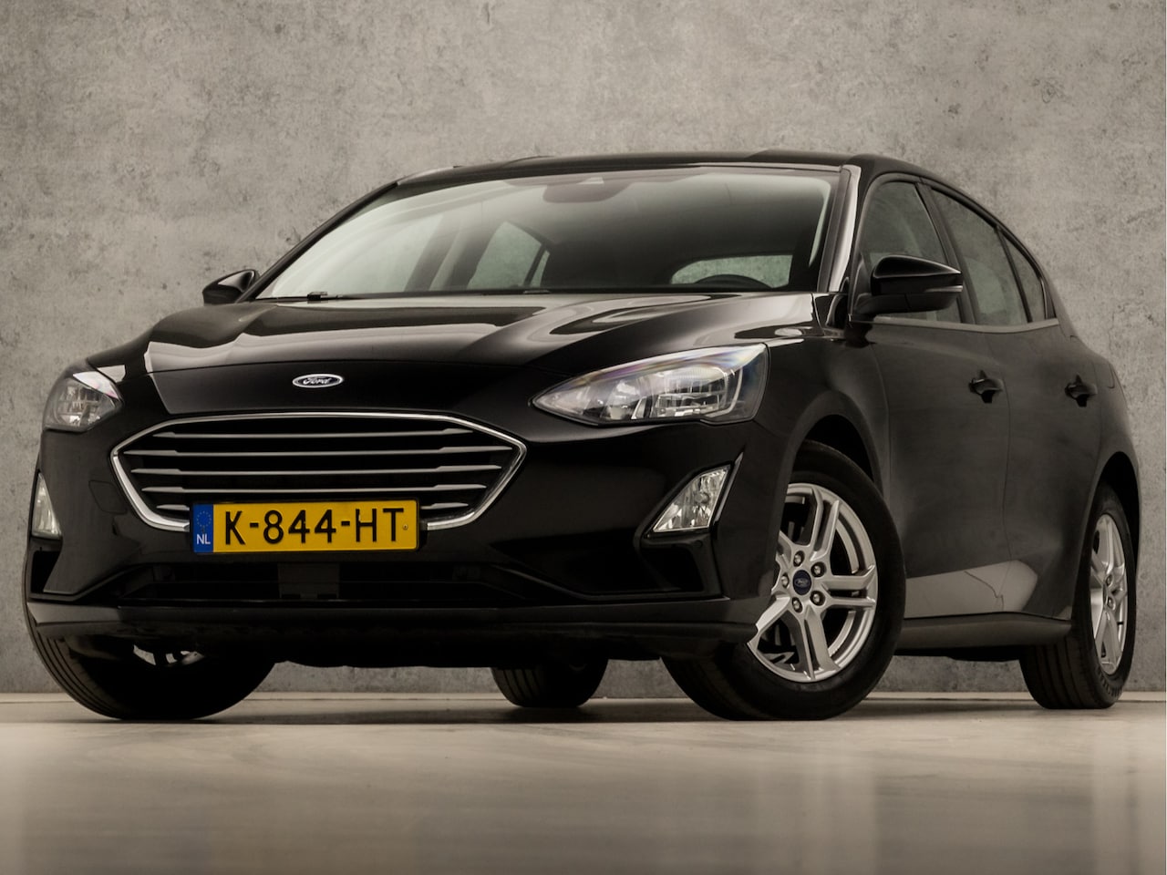 Ford Focus - 1.0 EcoBoost Business Sport (GROOT NAVI, APPLE CARPLAY, CAMERA, CLIMATE, SPORTSTOELEN, LM - AutoWereld.nl
