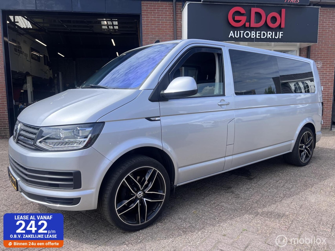 Volkswagen Transporter - 2.0 TDI L2H1 DC Leder int Marge !! - AutoWereld.nl
