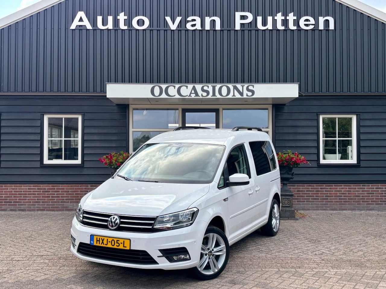 Volkswagen Caddy Maxi - 1.4 TSI Comfortline / Automaat / Navigatie / Trekhaak / Cruise control / PDC / Climate con - AutoWereld.nl