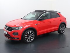 Volkswagen T-Roc - 1.5 TSI Sport Business R | 150 PK | Automaat | Panoramadak | Beats audio | R-Line |