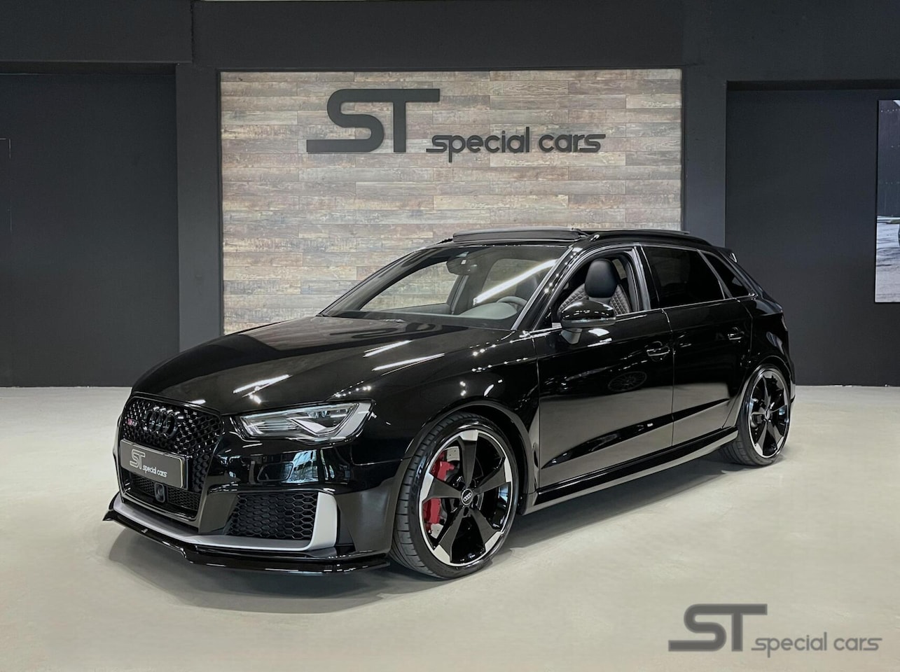 Audi RS3 - 2.5 TFSI RS3 quattro|Pano|full - AutoWereld.nl