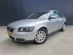 Volvo S40 - 2.4i 170 PK 5 CILINDER AUTOMAAT Summum XENON LEER MEMORY STOEL NAVI CRUISE ECC YOUNGTIMER