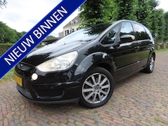 Ford S-Max - 2.0-16V Ecc Cruisecontrol Leer/Alcantara Panoramadak Pdc Lm Velgen Trekhaak