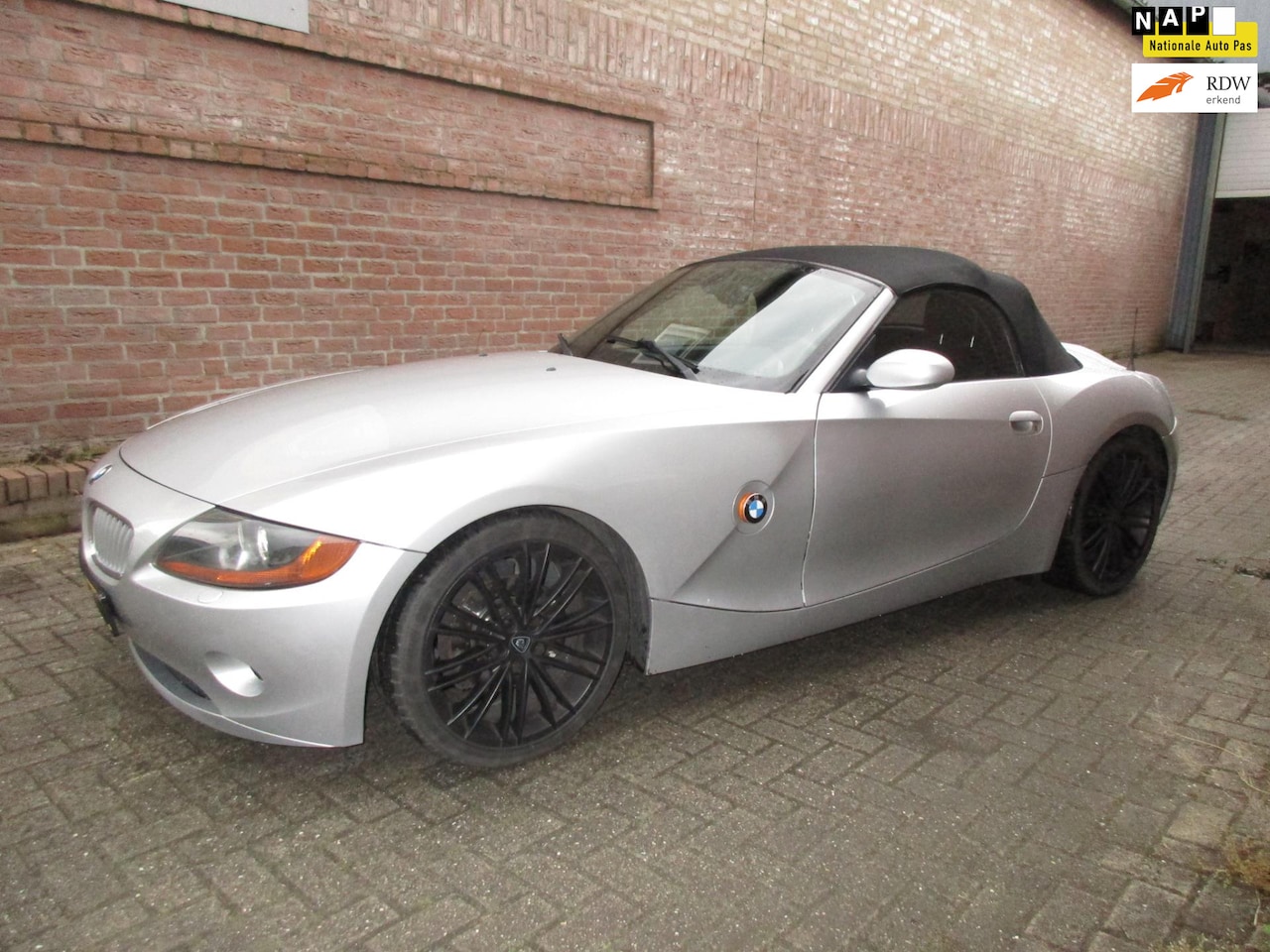 BMW Z4 Roadster - 2.5i S Airco, stoelverw. El. ramen, PDC achter,Xenon - AutoWereld.nl