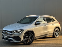 Mercedes-Benz GLA-Klasse - 200 Business Solution - Automaat - Halfleder - MF stuur - OrigNL - NAP