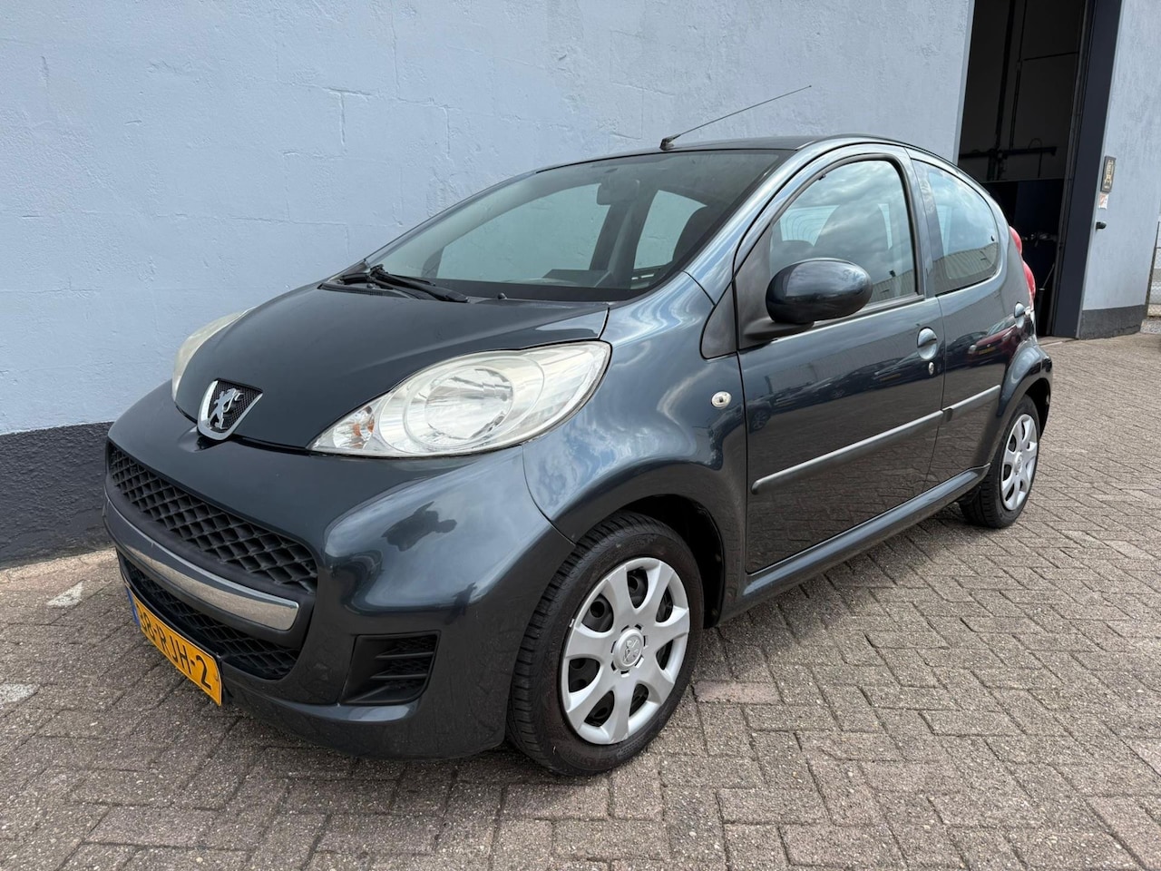 Peugeot 107 - 1.0-12V XS 5-Deurs - Airco - Carplay - AutoWereld.nl