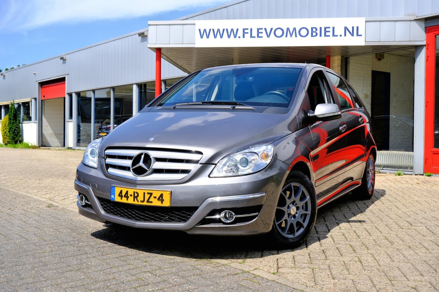 Mercedes-Benz B-klasse - 160 Business Class Aut. Airco|LMV|PDC|Half Leder - AutoWereld.nl