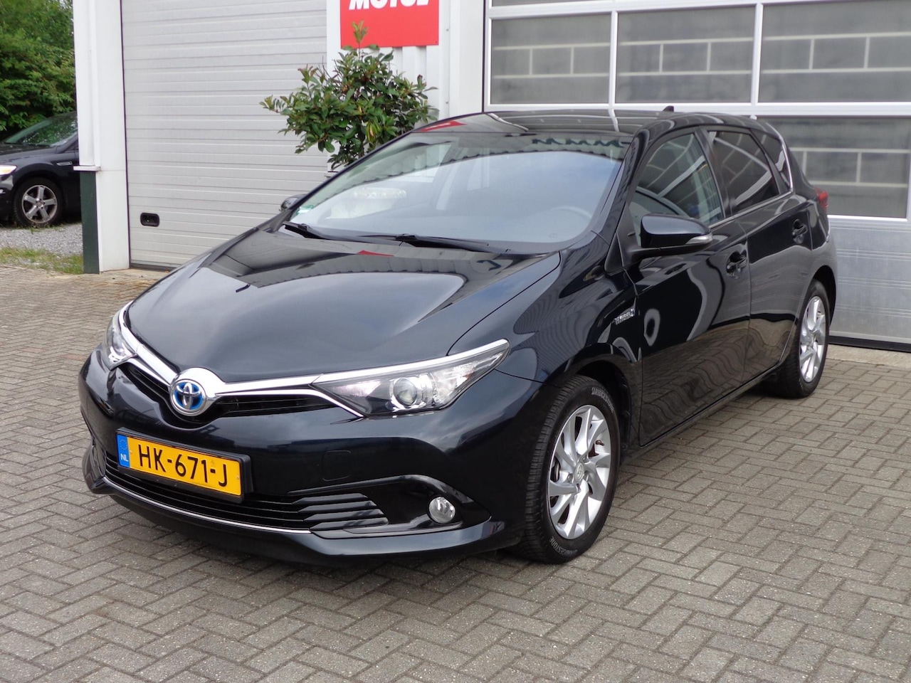 Toyota Auris - 1.8 Hybrid Lease 1.8 Hybrid Lease 136 PK,Navi,Camera,Cruise control,Climate control,etc,etc - AutoWereld.nl