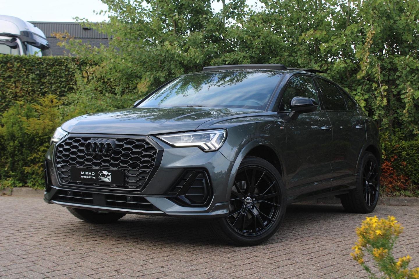 Audi Q3 Sportback - 35 TFSI 3x S-line| Panoramadak | Lane assist | LED | Apple carplay | Trekhaak | Camera | B - AutoWereld.nl