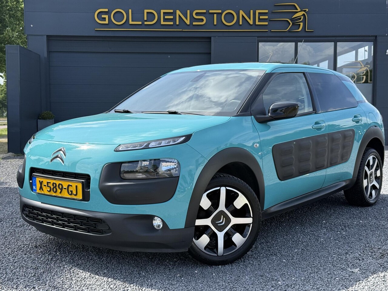 Citroën C4 Cactus - 1.2 PureTech Business Navi,Pano,Camera,Clima,Cruise,PDC,LM Velgen,110pk,Apk tot 06-2026 - AutoWereld.nl
