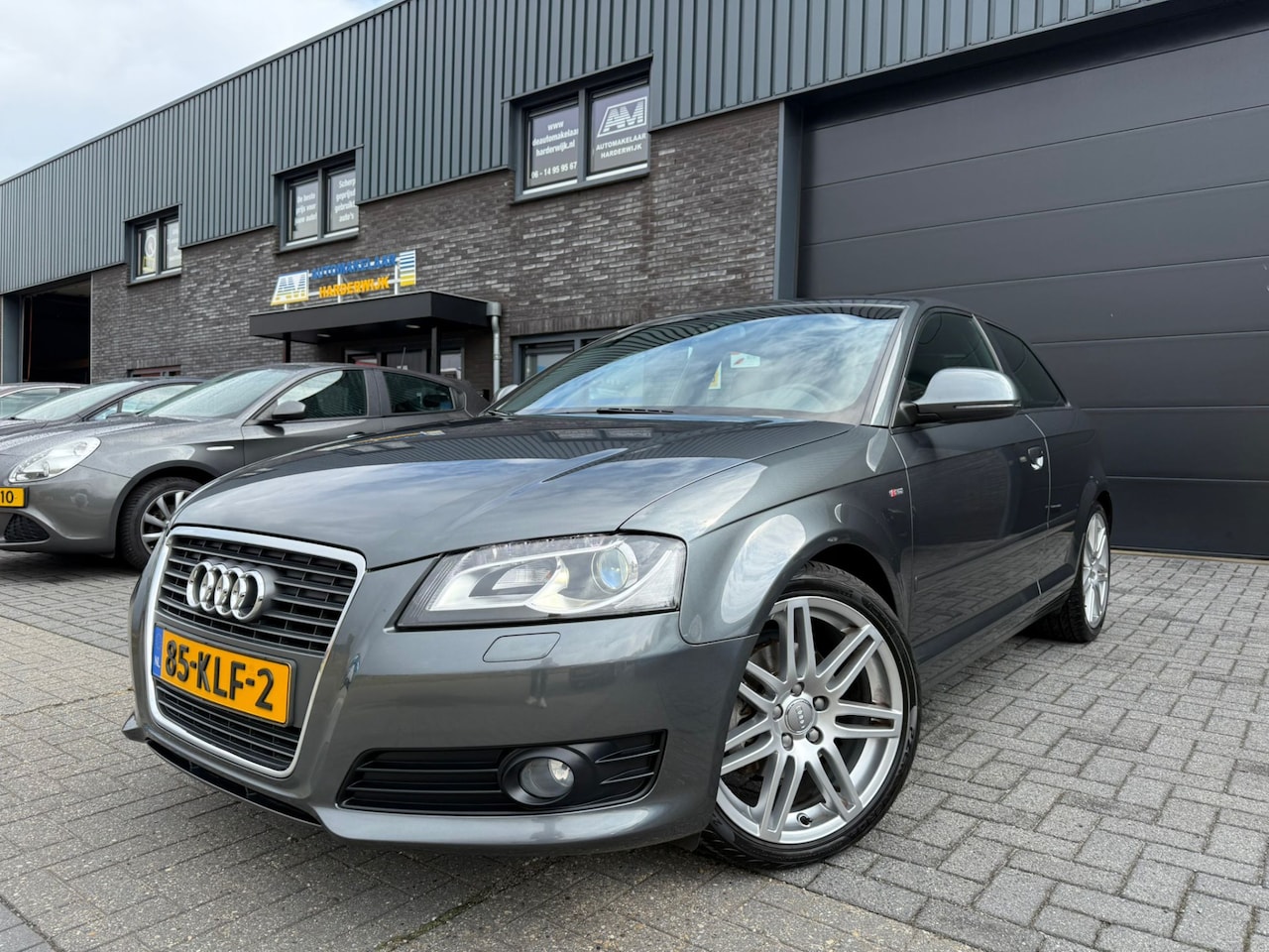 Audi A3 Sportback - 1.8 TFSI S-edition | 1E EIGENAAR | 12MND GARANTIE | 160 PK | XENON | NAVI | CRUISE | UNIEK - AutoWereld.nl