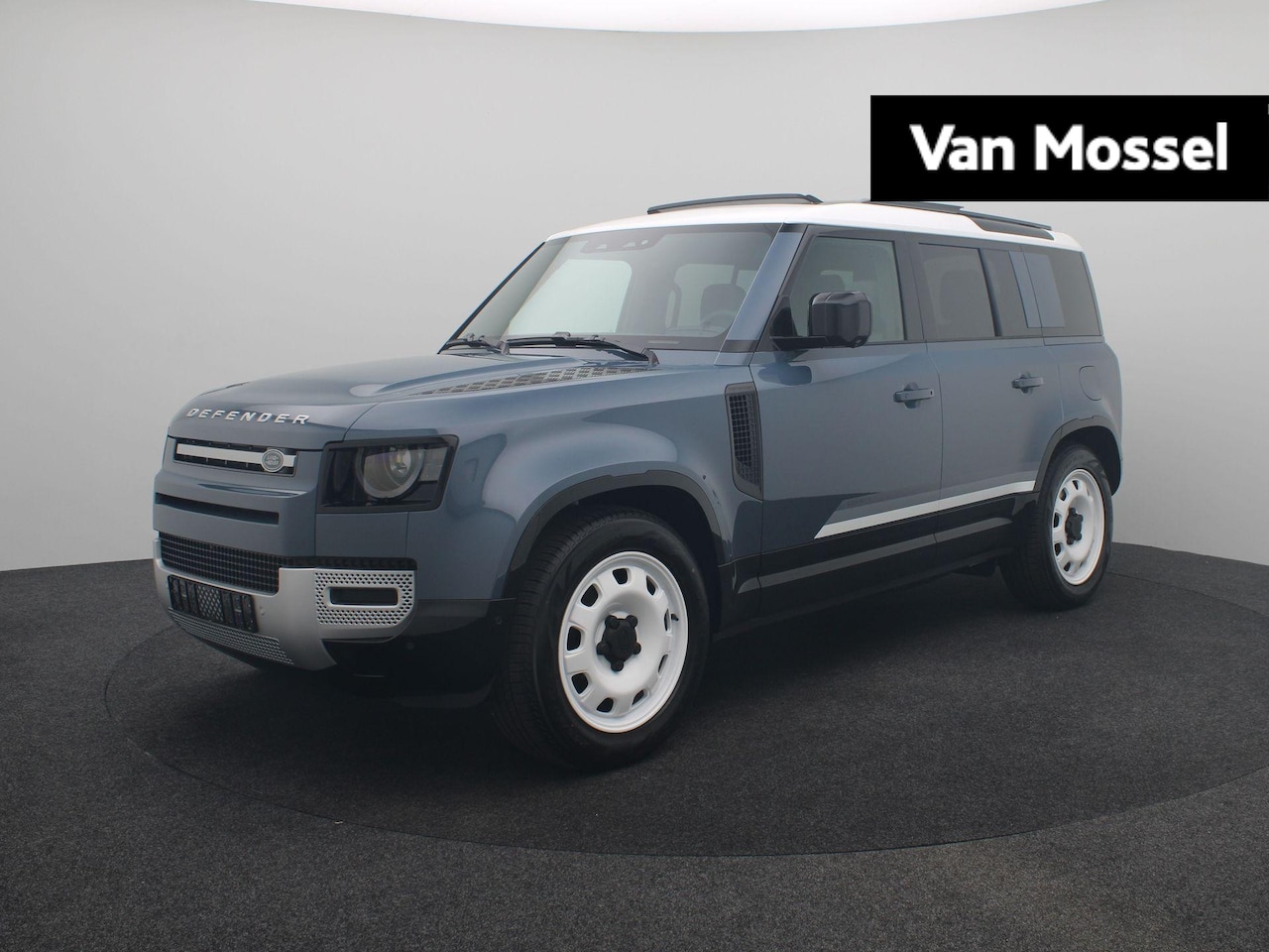 Land Rover Defender 110 - 2.0 P300e 110 S | County Pack | Schuif-/kanteldak | Elektrische Trekhaak| Meridian | Cold - AutoWereld.nl