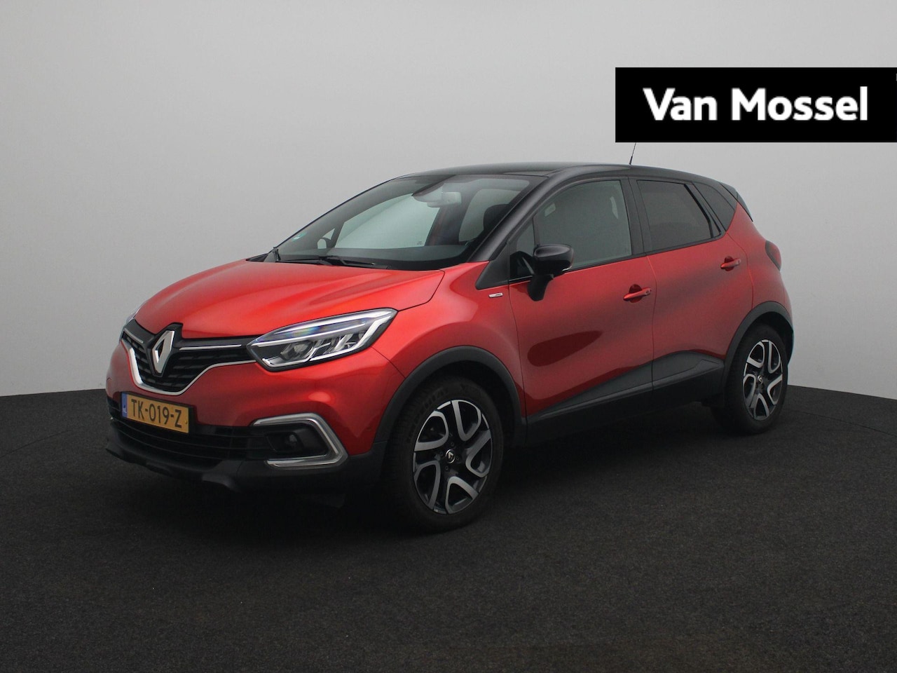 Renault Captur - 0.9 TCe Bose | Navi | Achteruitrijcamera + sensoren voor/achter | Climate control | Bose a - AutoWereld.nl
