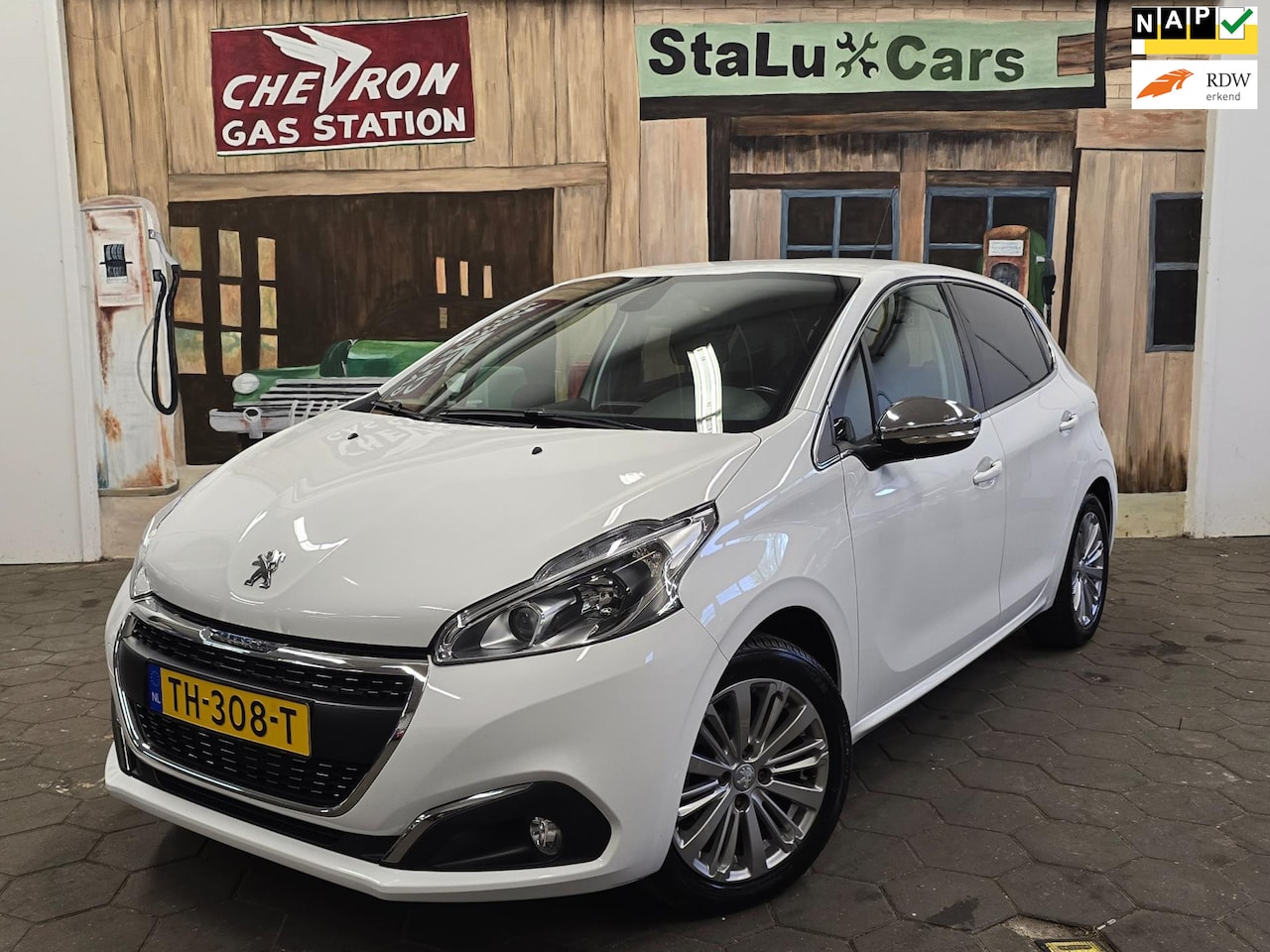 Peugeot 208 - 1.2 PureTech Allure/AUTOMAAT/NAVI/AIRCO/N.A.P/ - AutoWereld.nl