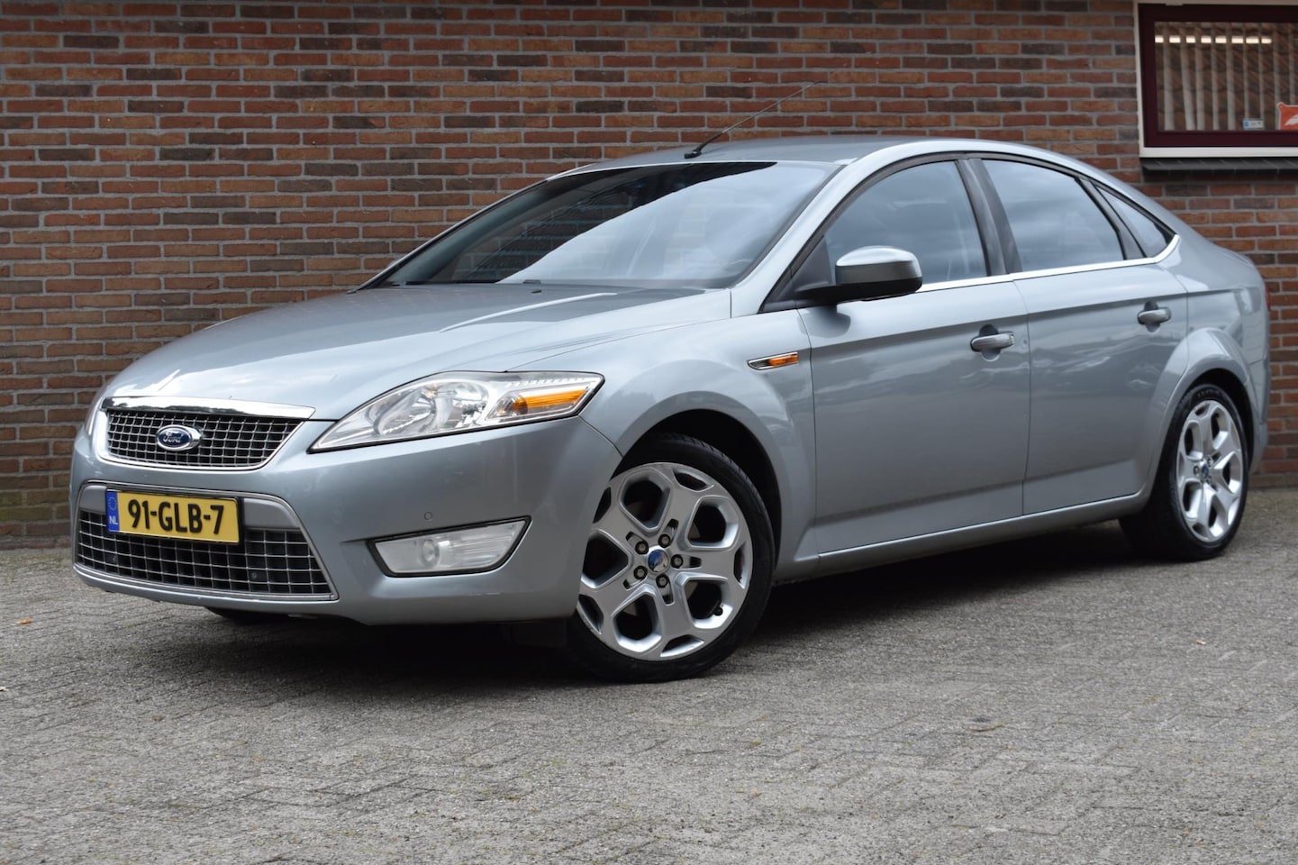 Ford Mondeo - 2.0-16V Titanium '08 Navi Clima Cruise - AutoWereld.nl