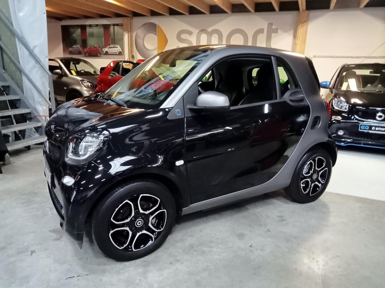 Smart Fortwo - EQ Comfort PLUS leder - winterpakket - camera - 3 fase snellader - 12 mnd garantie - AutoWereld.nl