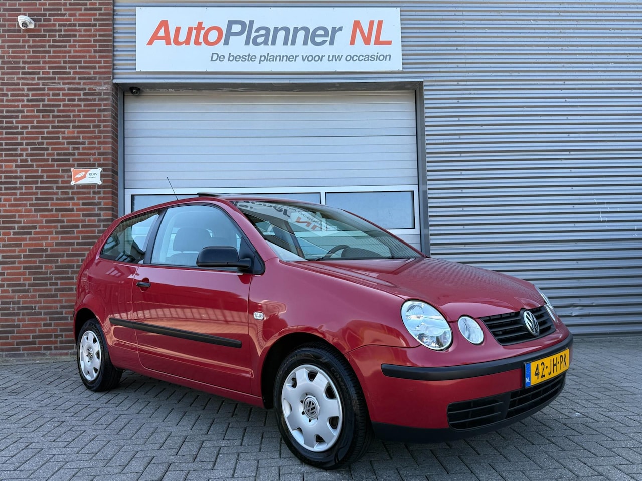 Volkswagen Polo - 1.4-16V! Schuifdak! APK 04-2026! - AutoWereld.nl