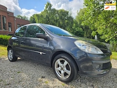 Renault Clio - 1.2-16V Special Line AIRCO