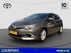 Toyota Auris - 1.8 Hybrid Executive | Navigatie | Camera | Trekhaak |